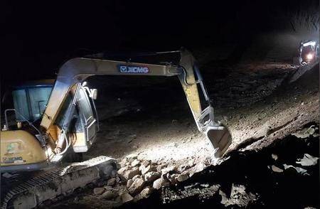 没办法网站养不起生活，明天通宵干村路修整工程 村屯修路,村内修路,村村修路,村干部修路,村里修路